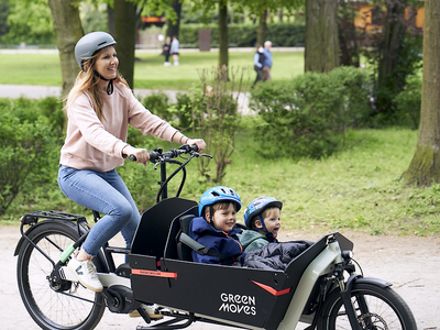 Bild: Green Moves_Lastenrad durch Park