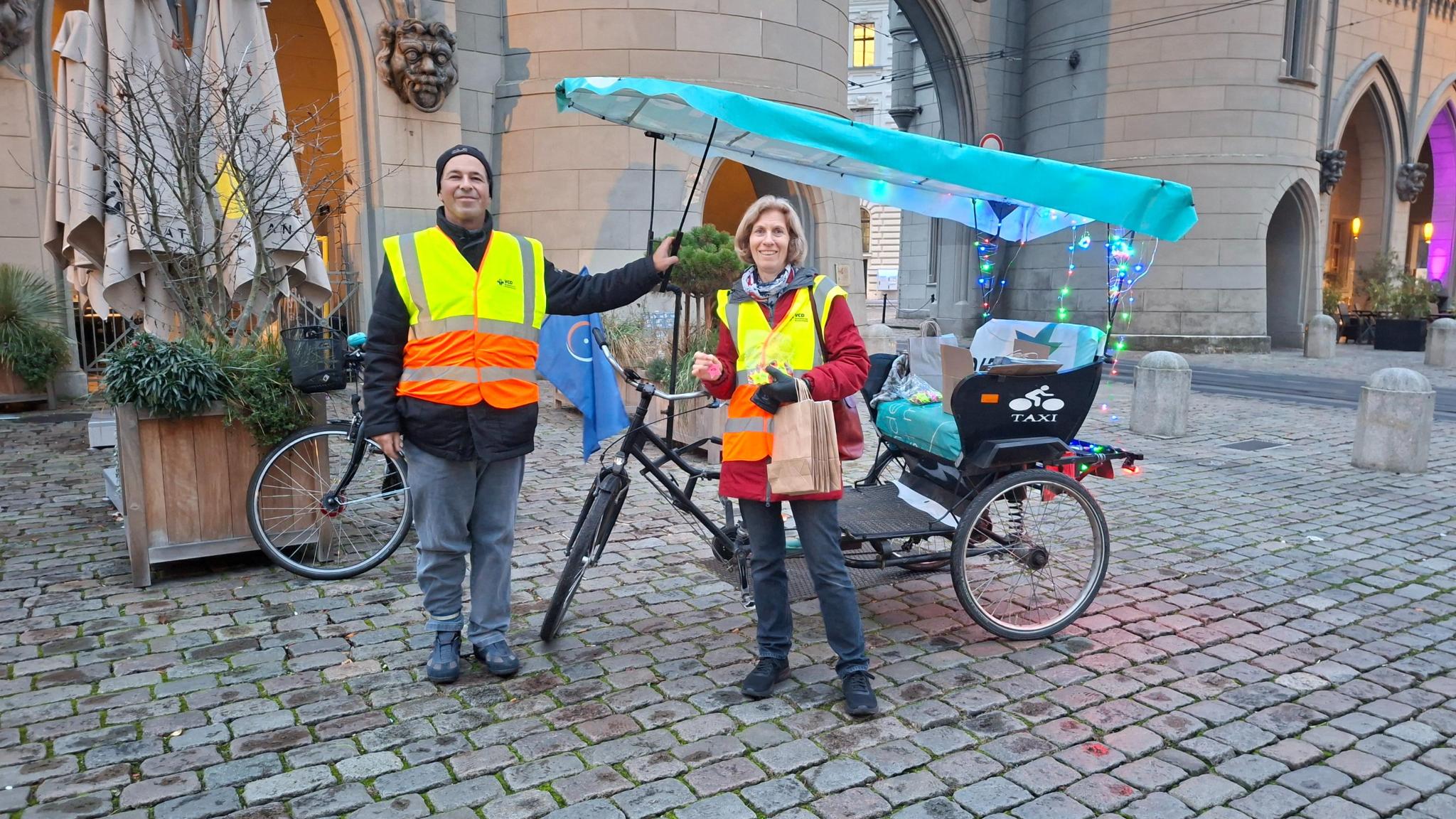 Rikscha vor dem Nauener Tor